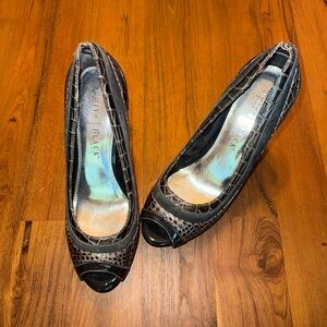 White House Black Market Women’s Maddox Heels Black and Grey Size 9